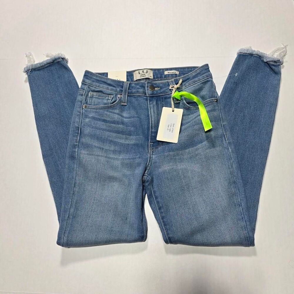 L.T.J (Letter to Juliet) "Verona" skinny jeans. Size: 25